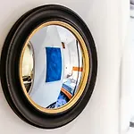 לינה וארוחת בוקר Marmur Luxury 3*