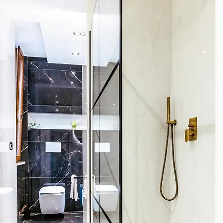 Marmur Luxury Bed and Breakfast 3*