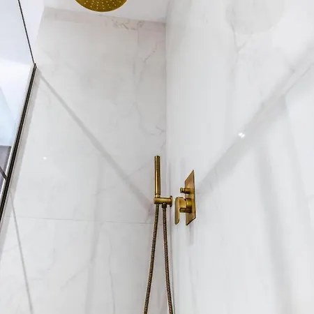 Marmur Luxury فندق مبيت وإفطار ليتشي