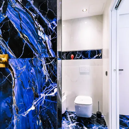 Bed and Breakfast Marmur Luxury Λέτσε