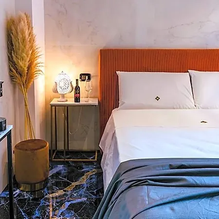 Alojamento de Acomodação e Pequeno-almoço Marmur Luxury Lecce